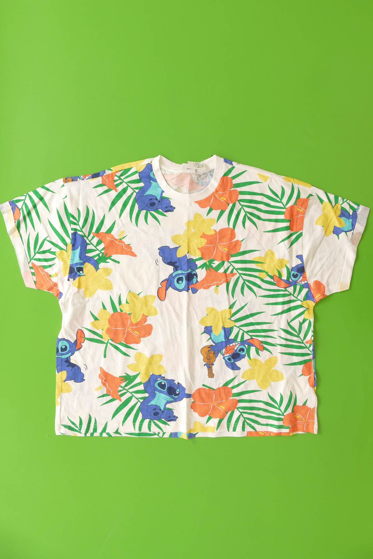 UUS! T-s&auml;rk EU 46/48 - Primark