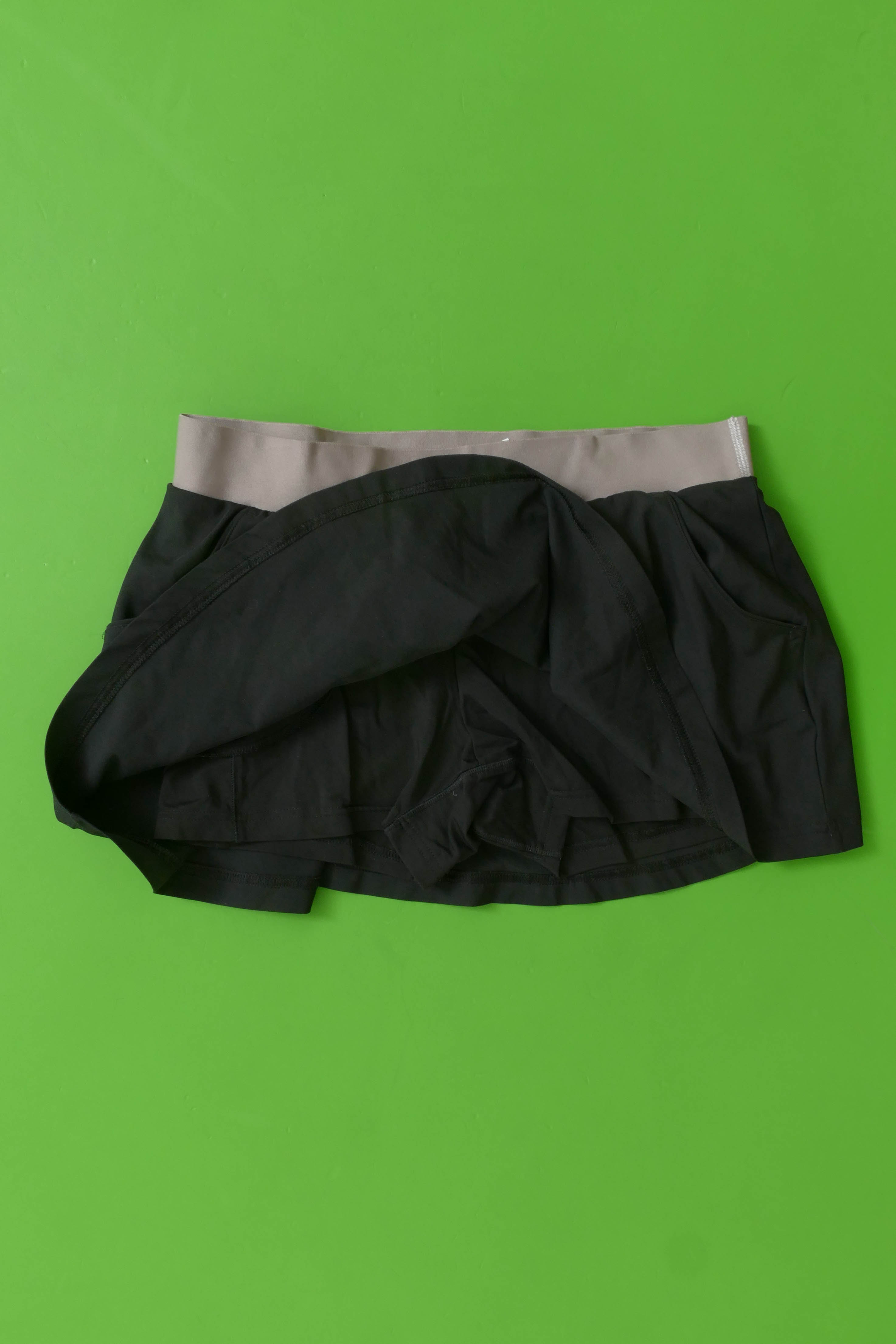 Spordip&uuml;ksseelik EU 40-42 - Adidas