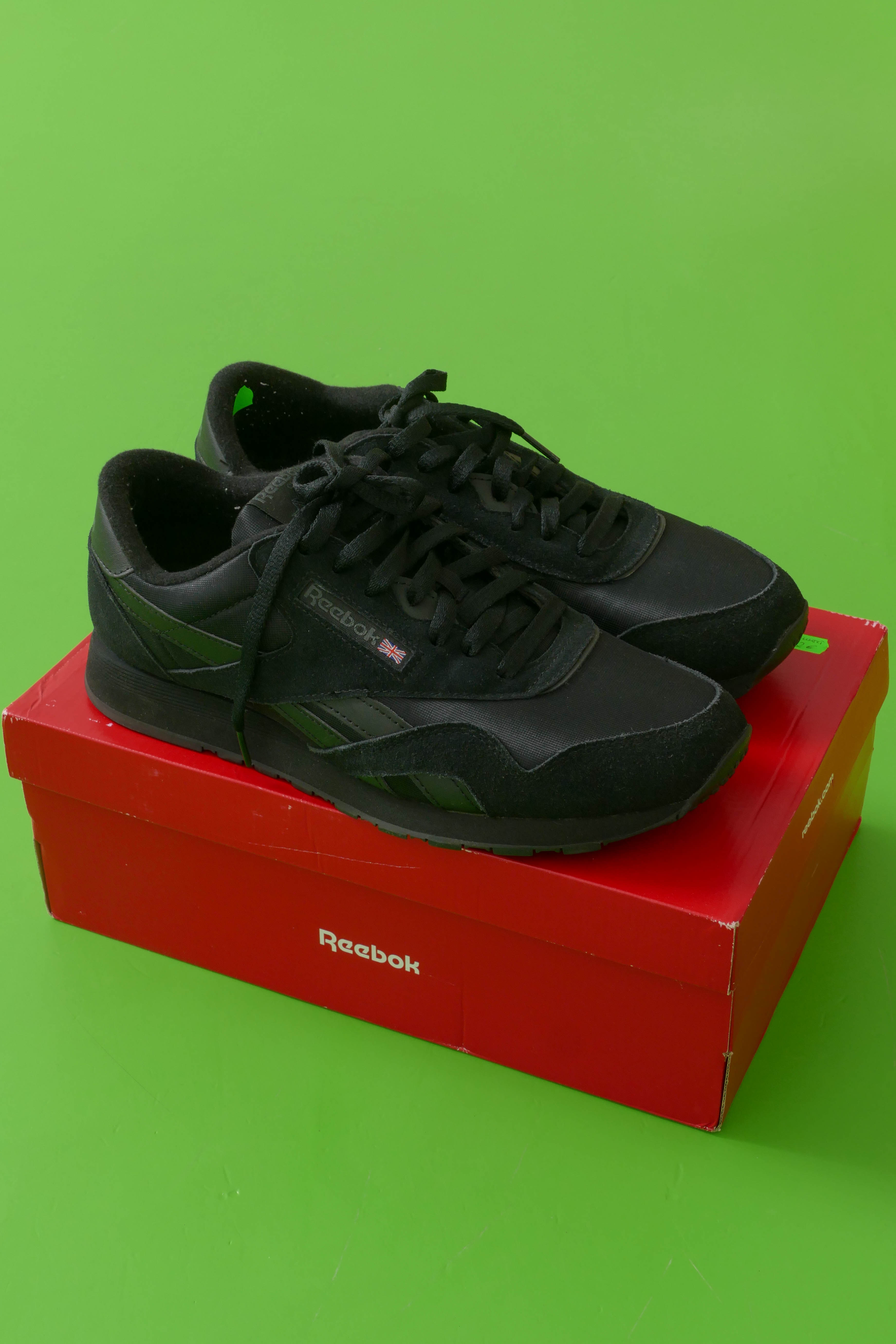 DEF. Nahkdetailidega vabaajajalatsid EU 44 - Reebok