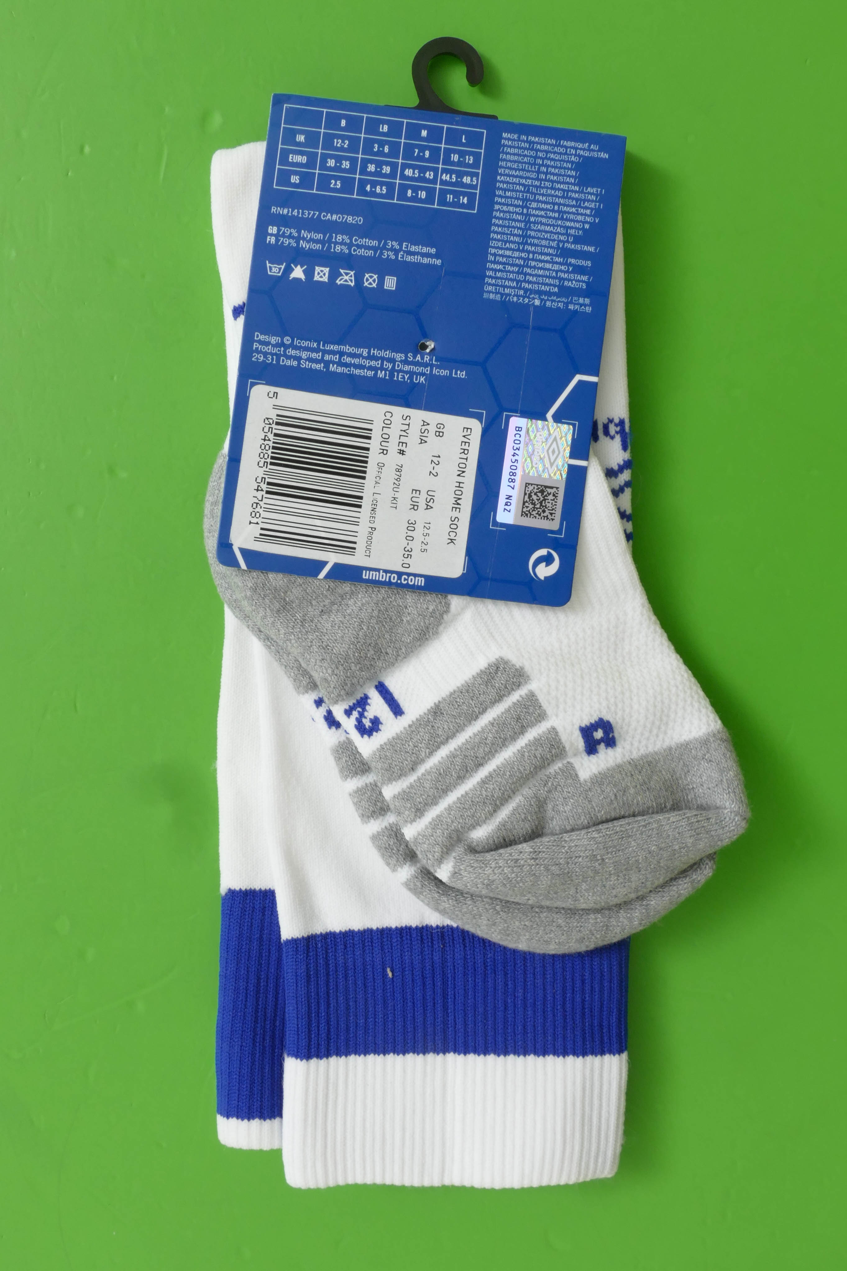 UUS! Jalgpallisokid EU 30-35 - Umbro