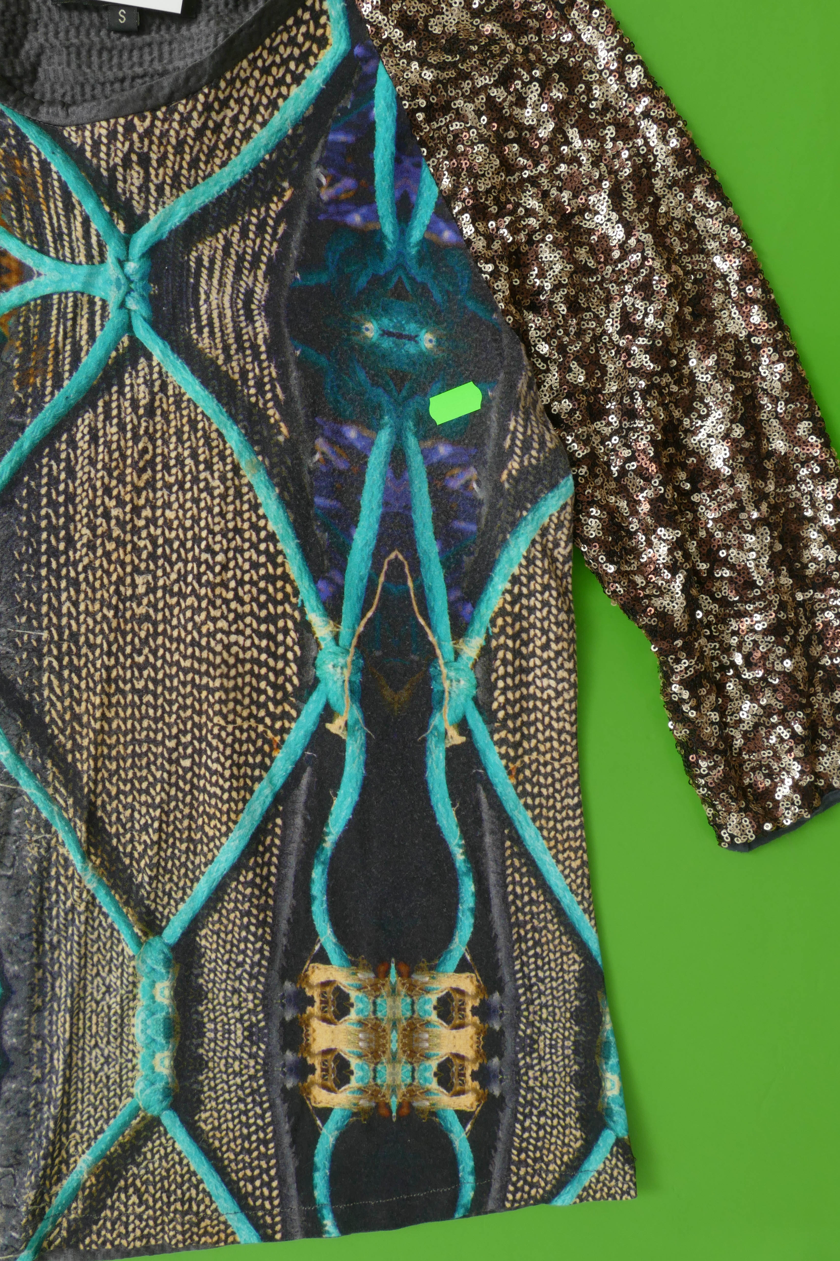 DEF. Pluus S - Emma Burton