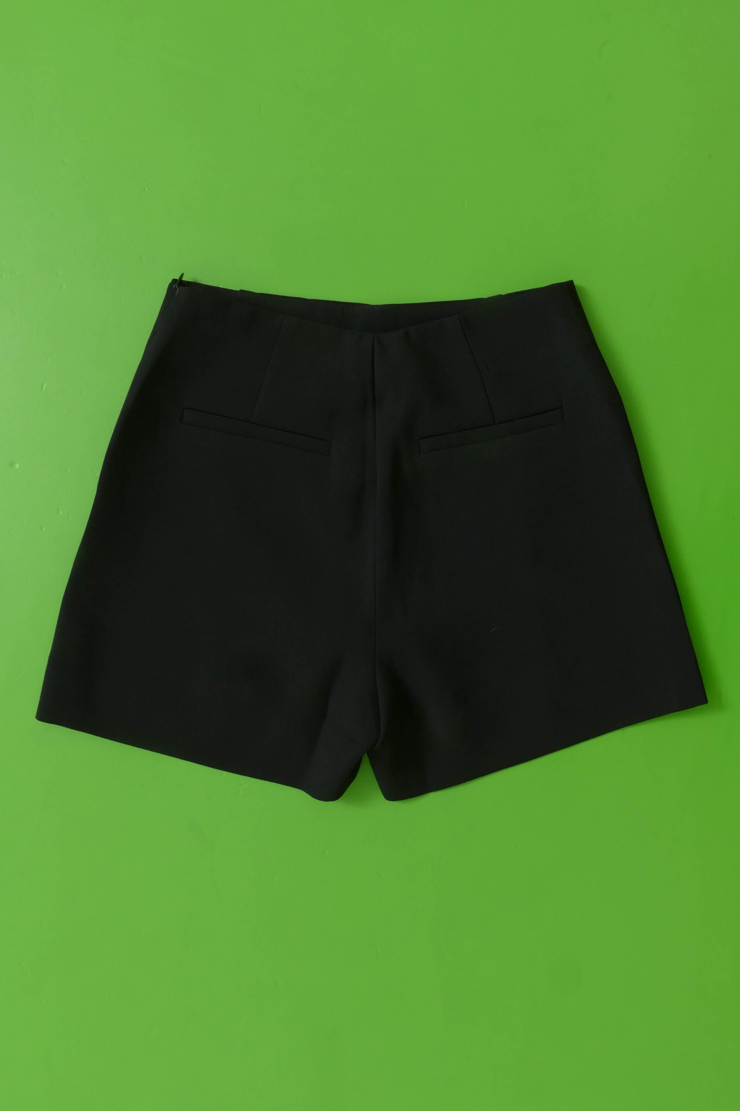 L&uuml;hikesed p&uuml;ksid XXS