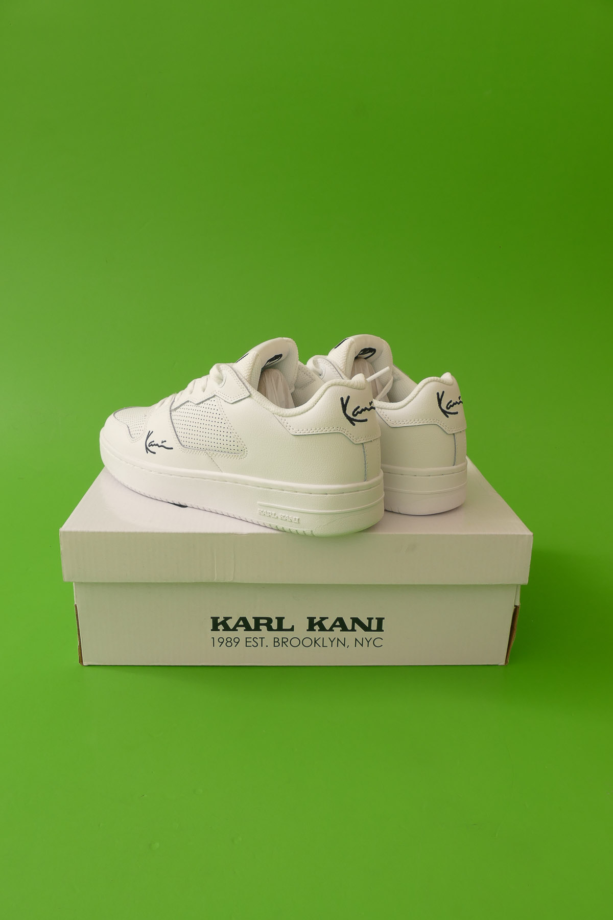 UUS! Nahast vabaajajalatsid EU 42,5 - Karl Kani