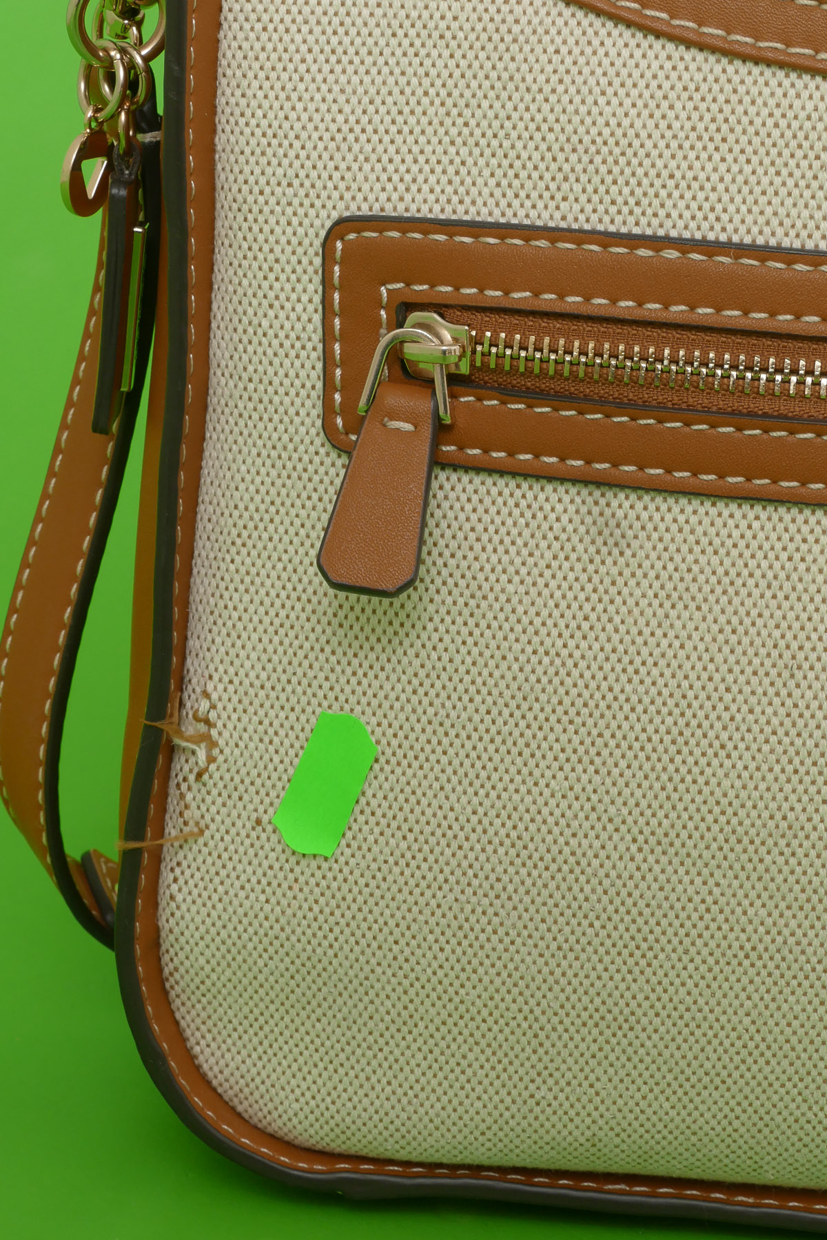 DEF! K&auml;ekott u .24x21x7 cm - Guess