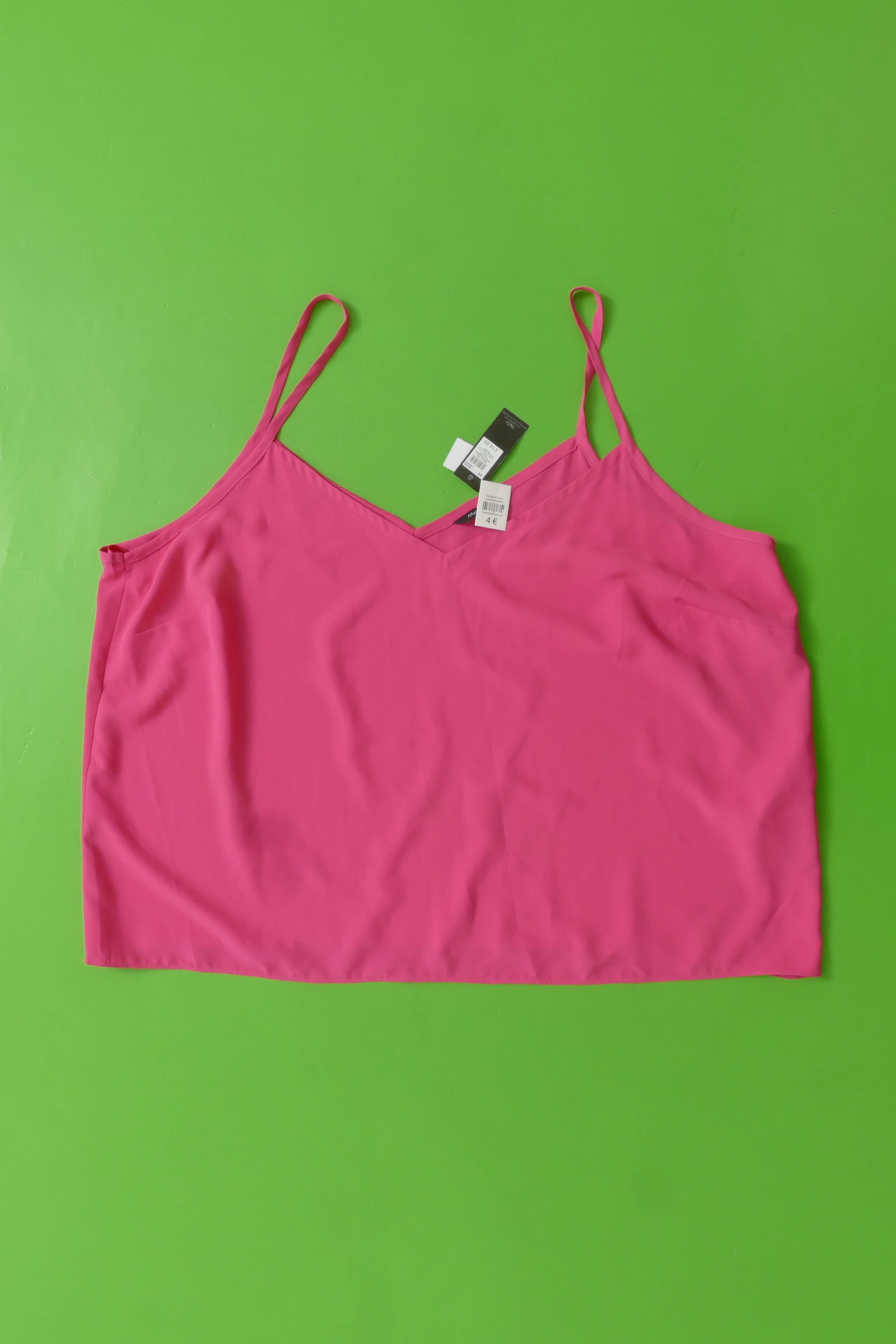 UUS! Topp EU 52 - M&Co