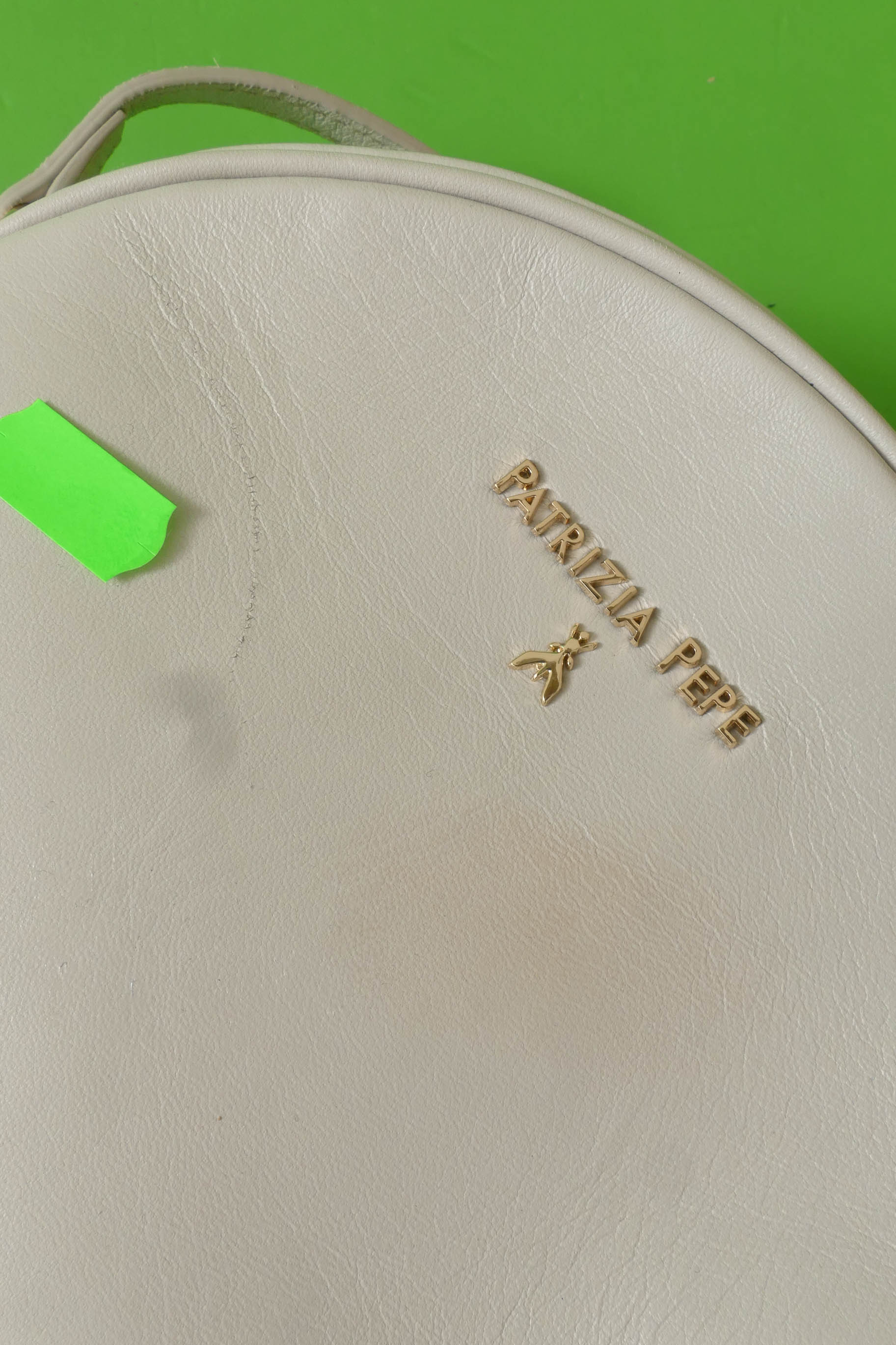 UUS! DEF. Nahast &otilde;lakott 18x18x5cm - Patrizia Pepe