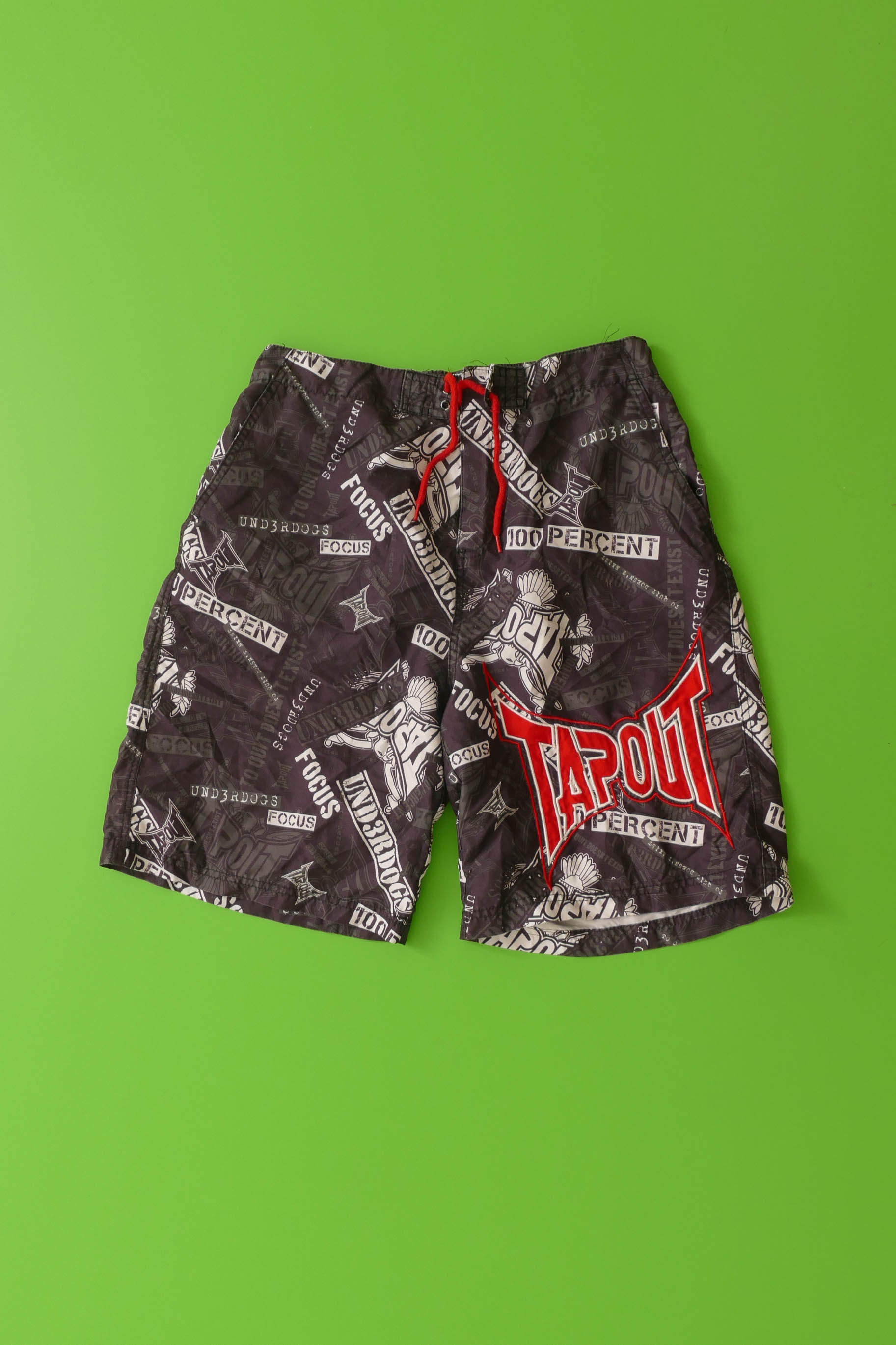 L&uuml;hikesed p&uuml;ksid XL - Tapout